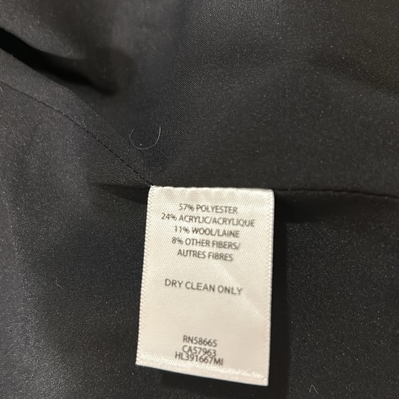 Hinge from Seattle blazer houndstooth pattern. - Picture 3 of 5